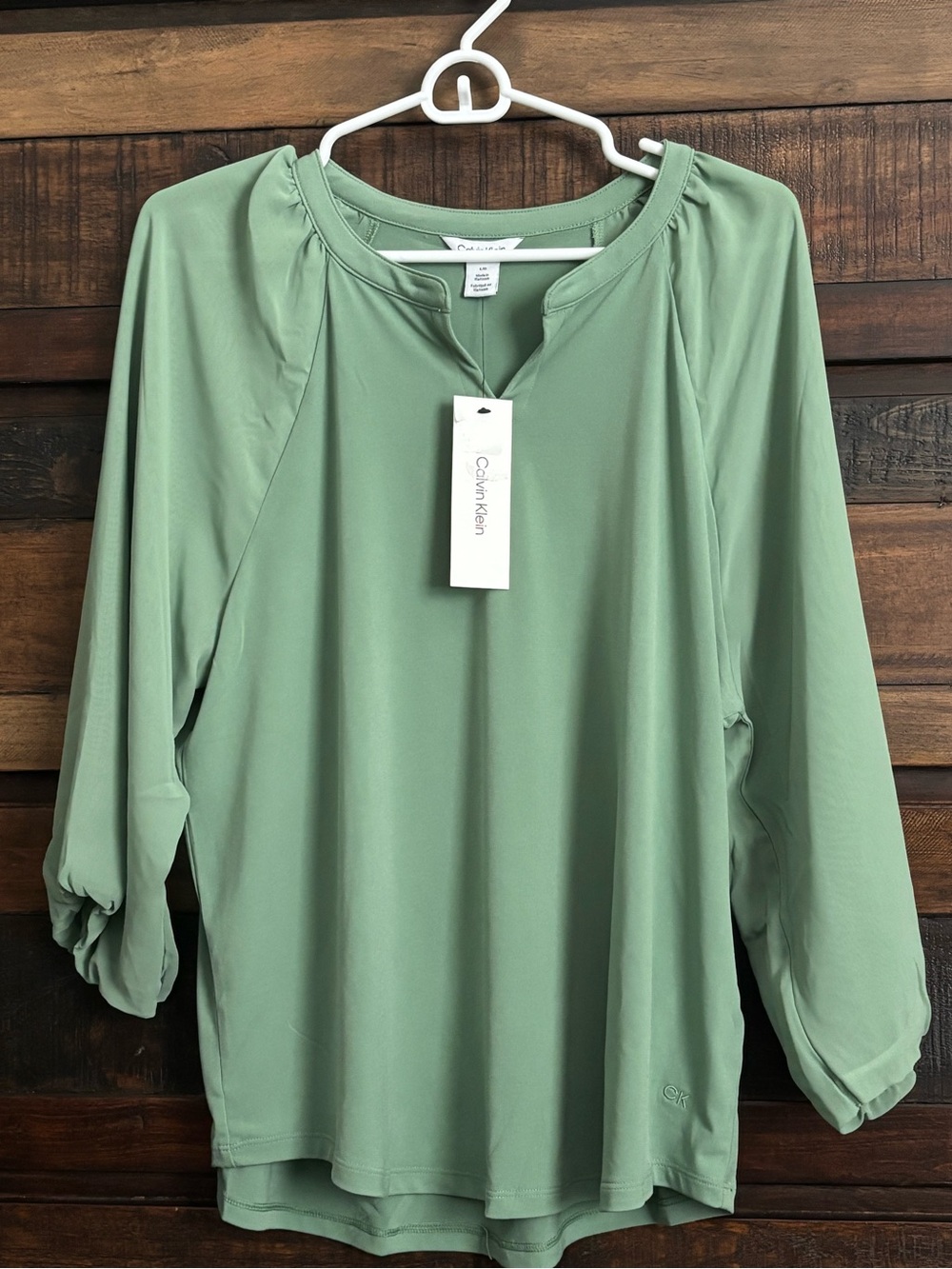 ✨NWT Calvin Klein Sage Green Long Sleeve Top✨